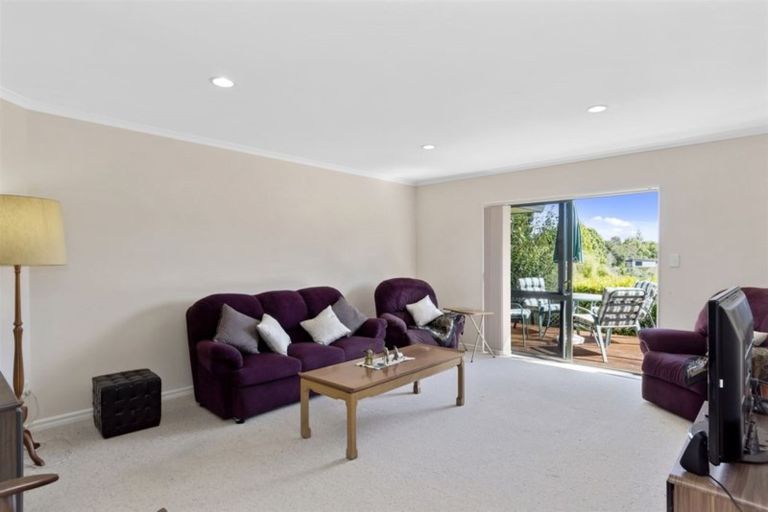 Photo of property in 8 Oteki Park Drive, Welcome Bay, Tauranga, 3112