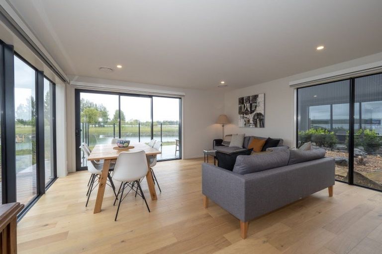 Photo of property in 203 Lake Hood Drive, Huntingdon, Ashburton, 7774