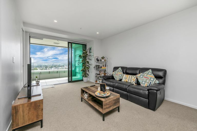 Photo of property in 902/8 Waikumete Road, Glen Eden, Auckland, 0602