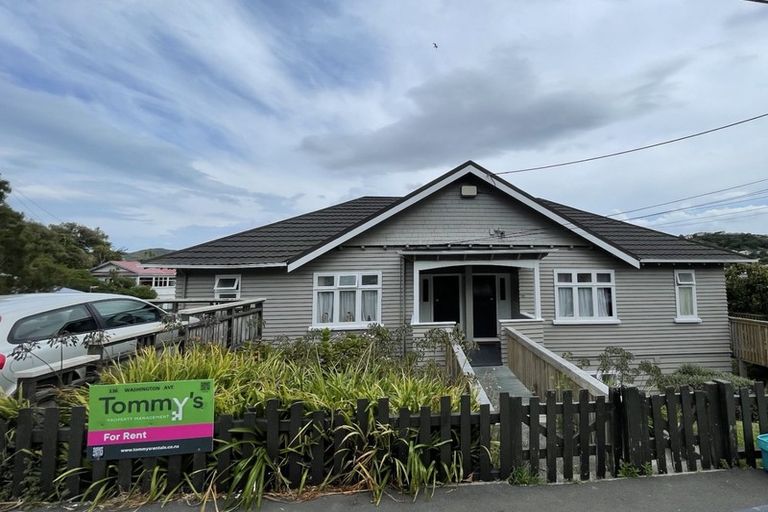 Photo of property in 132-136 Washington Avenue, Brooklyn, Wellington, 6021