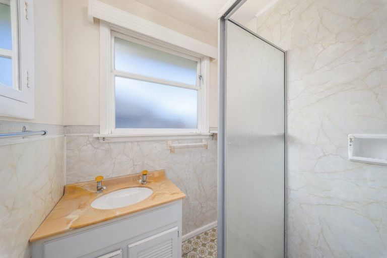 Photo of property in 25 Cranbrook Avenue, Burnside, Christchurch, 8053