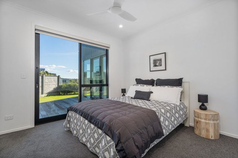 Photo of property in 17 Fred Harsant Drive, Cooks Beach, 3591