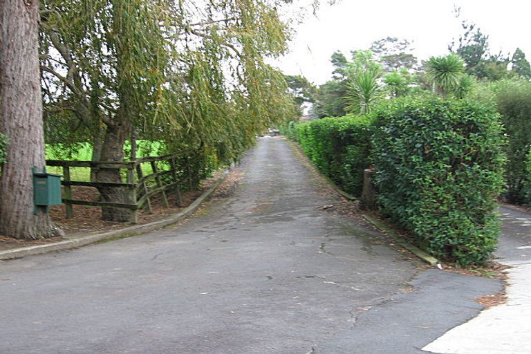 Photo of property in 58 Rame Road, Greenhithe, Auckland, 0632