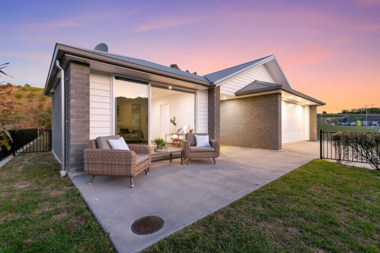 Photo of property in 47 Pakanga Grove, Pyes Pa, Tauranga, 3112