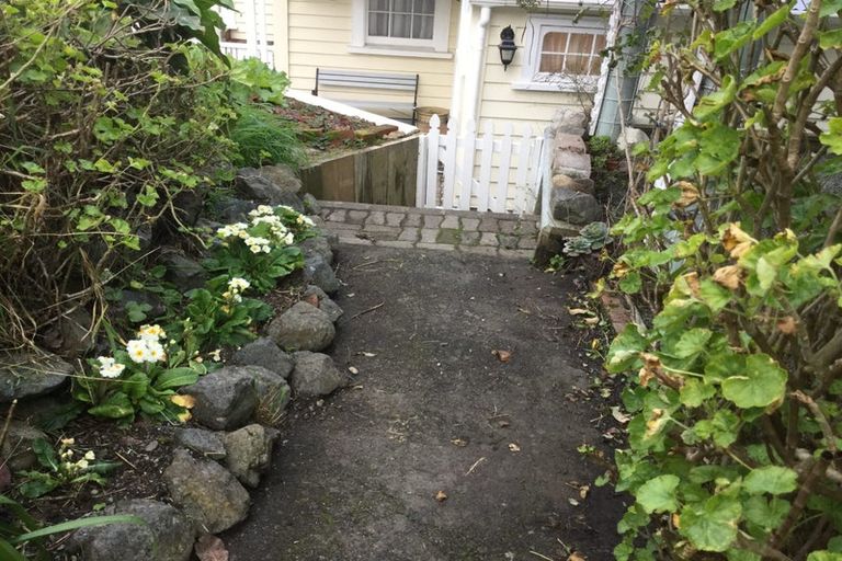 Photo of property in 9 Rentone Street, Stepneyville, Nelson, 7010