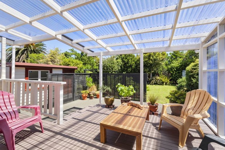 Photo of property in 27 Randwick Crescent, Moera, Lower Hutt, 5010