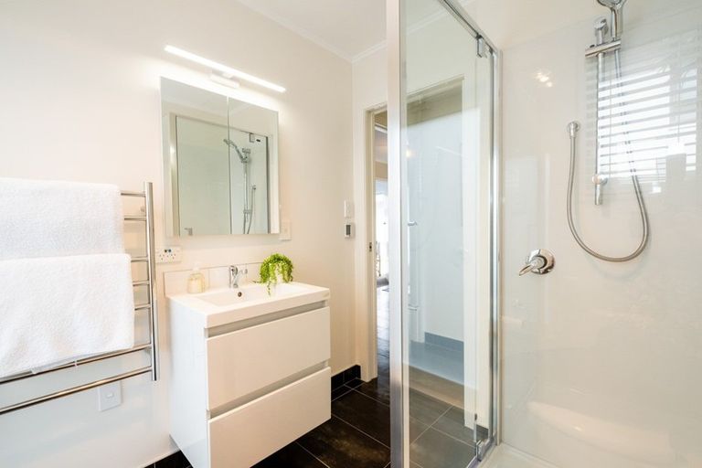 Photo of property in 86 The Esplanade, Westshore, Napier, 4110