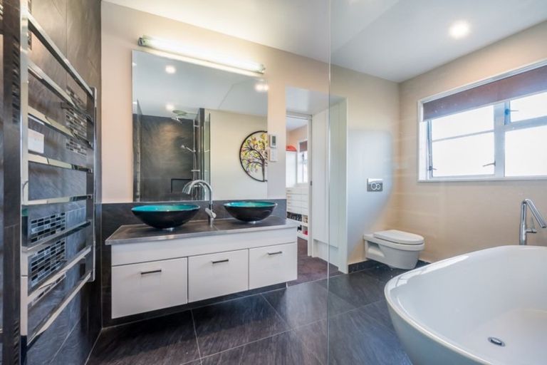 Photo of property in 18 Cornwall Street, Hutt Central, Lower Hutt, 5010