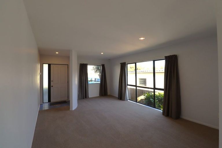 Photo of property in 8 Princess Street, Newtown, Wellington, 6021
