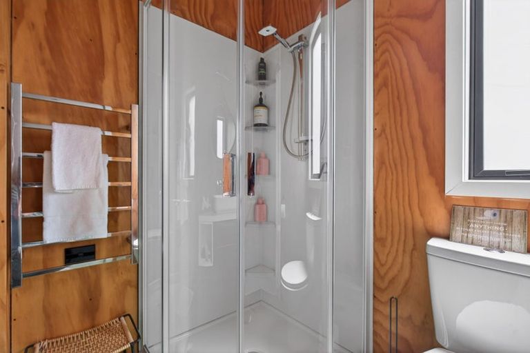 Photo of property in 1535a Teviot Road, Millers Flat, Roxburgh, 9572