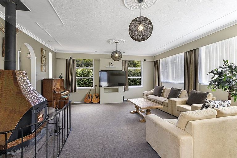 Photo of property in 13 Rawhiti Street, Stokes Valley, Lower Hutt, 5019