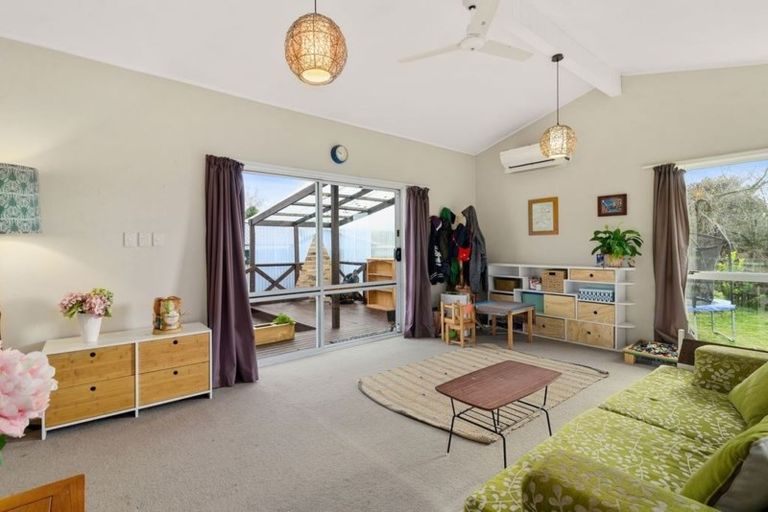 Photo of property in 9 Rewarewa Street, Owhata, Rotorua, 3010