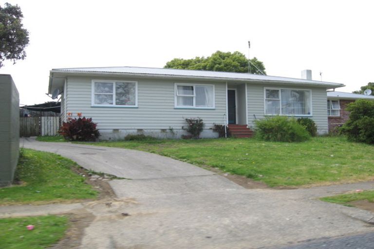 Photo of property in 3 Tranent Road, Mangere, Auckland, 2022