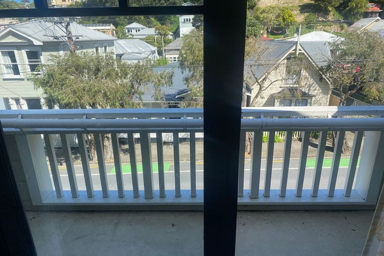 Photo of property in 132 Aro Street, Aro Valley, Wellington, 6021