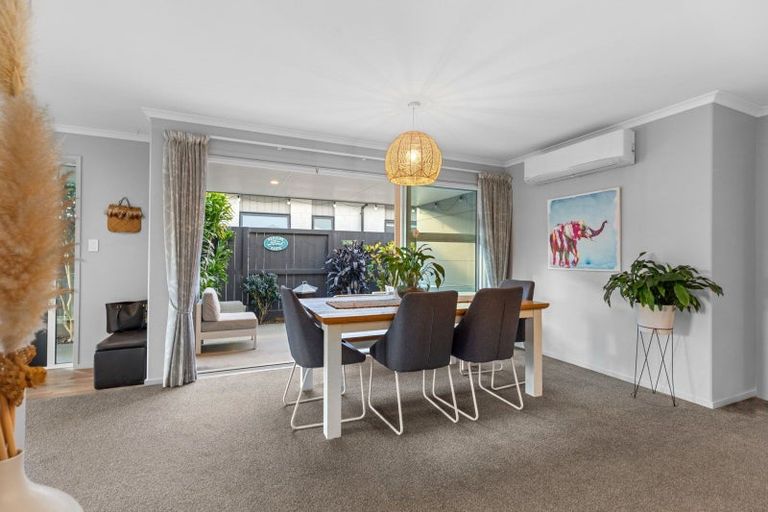 Photo of property in 26 Tiria Drive, Papamoa Beach, Papamoa, 3118