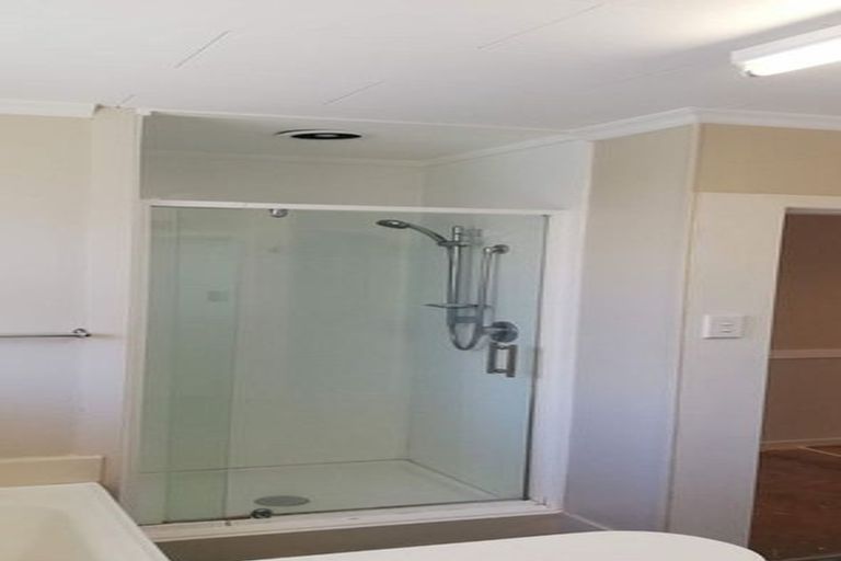 Photo of property in 3 Kathleen Crescent, Hornby, Christchurch, 8042