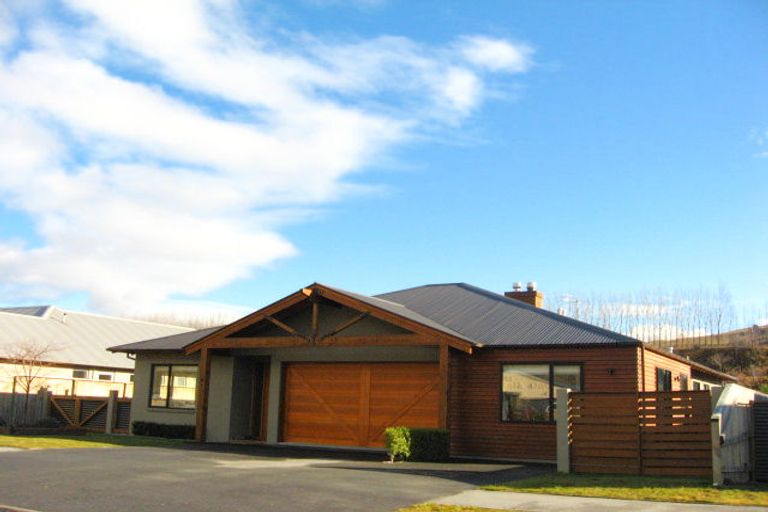 Photo of property in 1/13 Mavora Road, Lake Hayes, Queenstown, 9304