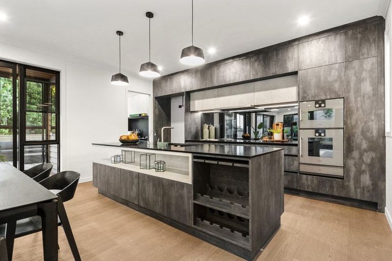 Photo of property in 5 Kina Place, Long Bay, Auckland, 0630