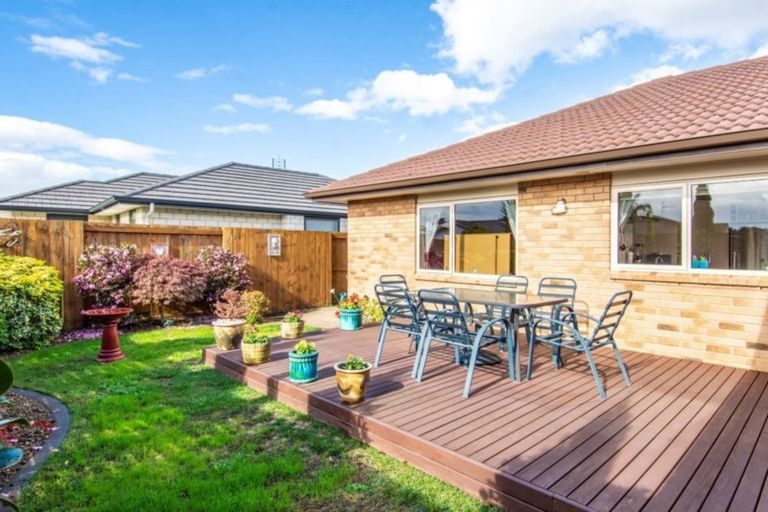 Photo of property in 22 Oakwood Way, Papamoa Beach, Papamoa, 3118