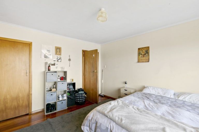Photo of property in 17 Highbury Road, Highbury, Wellington, 6012