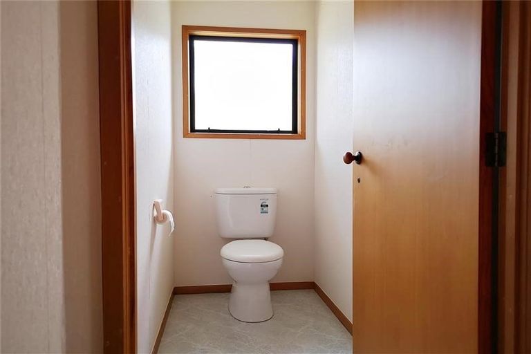 Photo of property in 1/47 Wolsley Avenue, Milford, Auckland, 0620