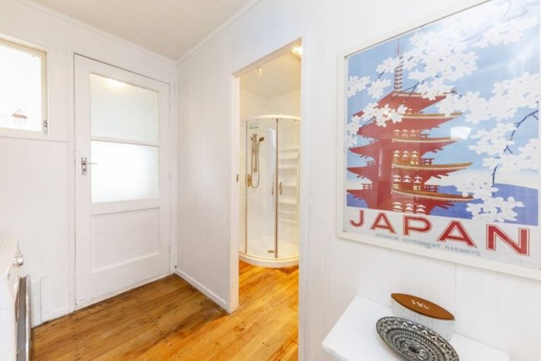 Photo of property in 20 Fergusson Street, Marton, 4710