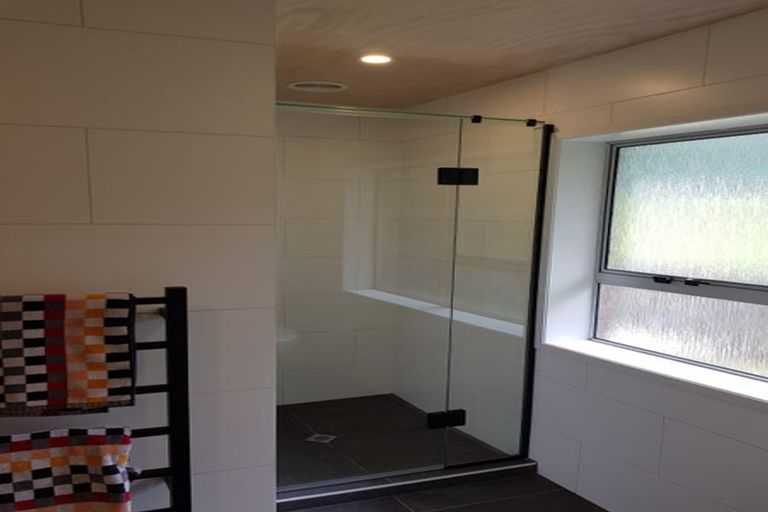 Photo of property in 23 William Bayes Place, Red Beach, 0932