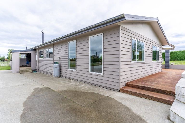 Photo of property in 99 Centre Bush Otapiri Road, Centre Bush, Winton, 9782