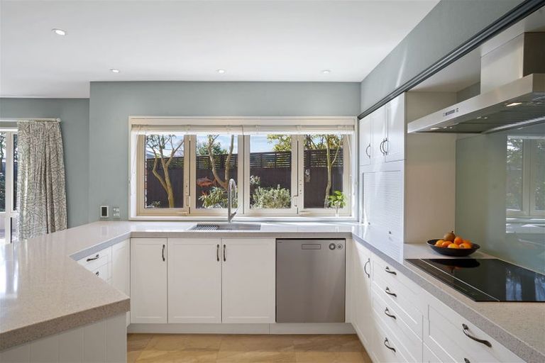 Photo of property in 16a Hadlow Place, Burnside, Christchurch, 8041