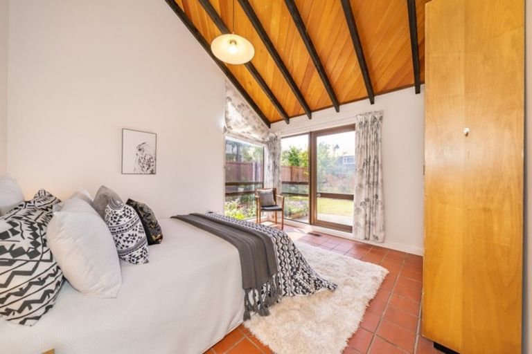 Photo of property in 38 Stanhope Grove, Korokoro, Lower Hutt, 5012