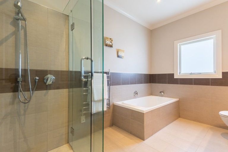 Photo of property in 43 Dale Road, Raumati South, Paraparaumu, 5032