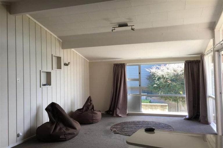 Photo of property in 1/48 Sharon Road, Waiake, Auckland, 0630