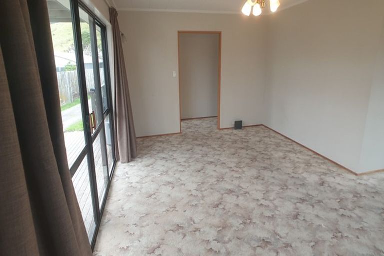 Photo of property in 9 Karawa Place, Kawakawa Bay, Papakura, 2585