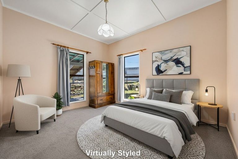 Photo of property in 62 Waikawa Road, Picton, 7220