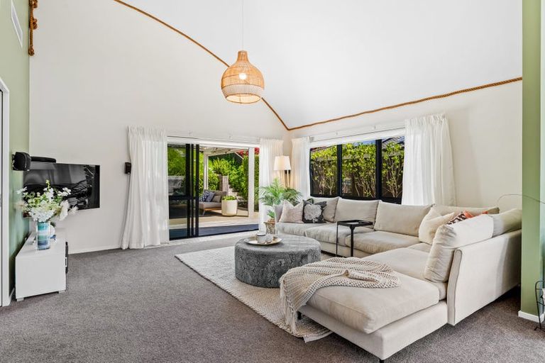 Photo of property in 18 Palm Cove, Arkles Bay, Whangaparaoa, 0932