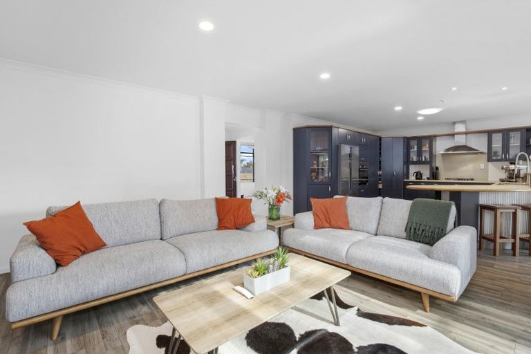 Photo of property in 18 Tonkin Place, Buckland, Pukekohe, 2677