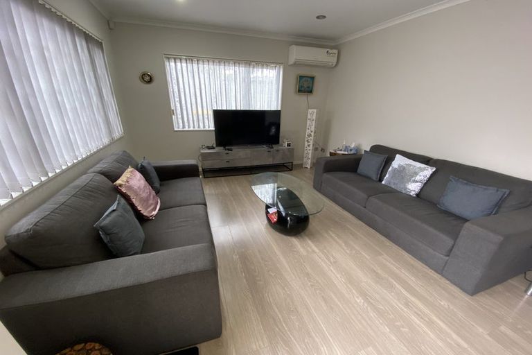 Photo of property in 53 Chatsworth Crescent, Pakuranga Heights, Auckland, 2010
