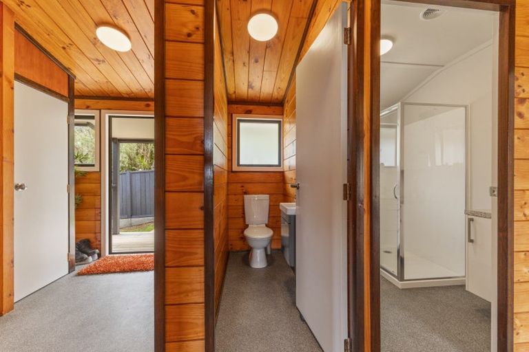 Photo of property in 25 Herekawe Drive, Spotswood, New Plymouth, 4310