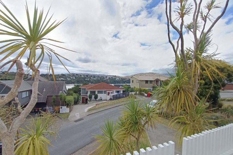 Photo of property in 12 Bosun Terrace, Whitby, Porirua, 5024