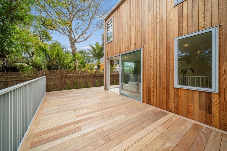 Photo of property in 6/1 Nikau Grove, Woburn, Lower Hutt, 5010