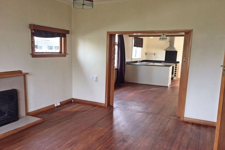 Photo of property in 292 High Street South, Carterton, 5713