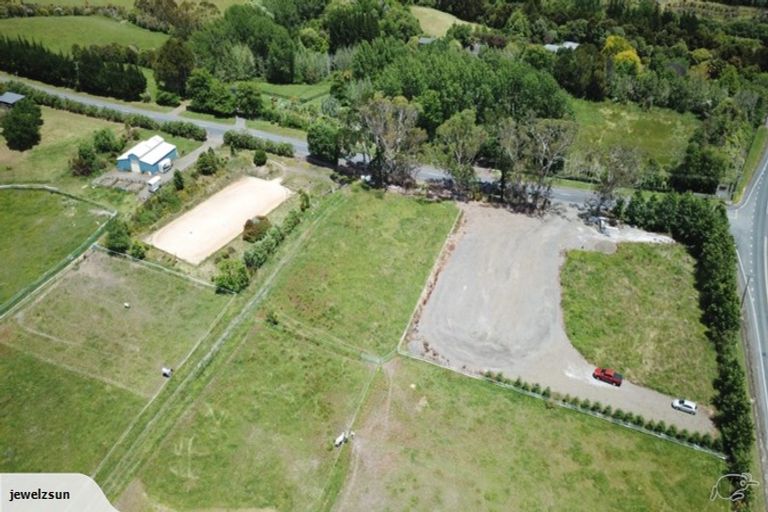 Photo of property in 25 Hull Road, Waitoki, Kaukapakapa, 0871