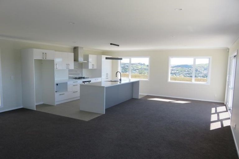 Photo of property in 18a Carluke Street, Paparangi, Wellington, 6037