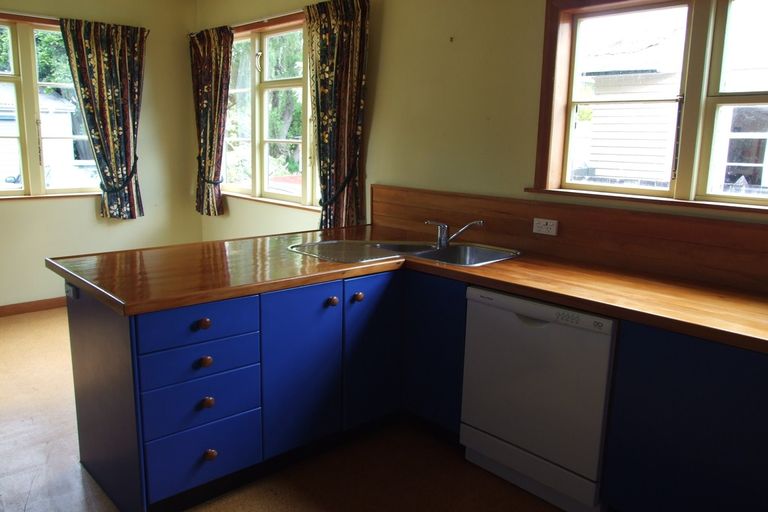 Photo of property in 220 College Street, West End, Palmerston North, 4412