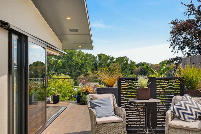 Photo of property in 15a Tainui Drive, Havelock North, 4130