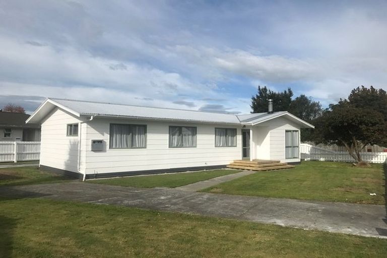 Photo of property in 41 Taylor Street, Carterton, 5713