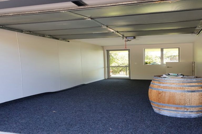 Photo of property in 42 Main Road, Mount Pleasant, Christchurch, 8081