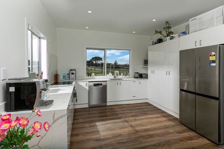 Photo of property in 157 Nixon Road, Taupaki, Henderson, 0782