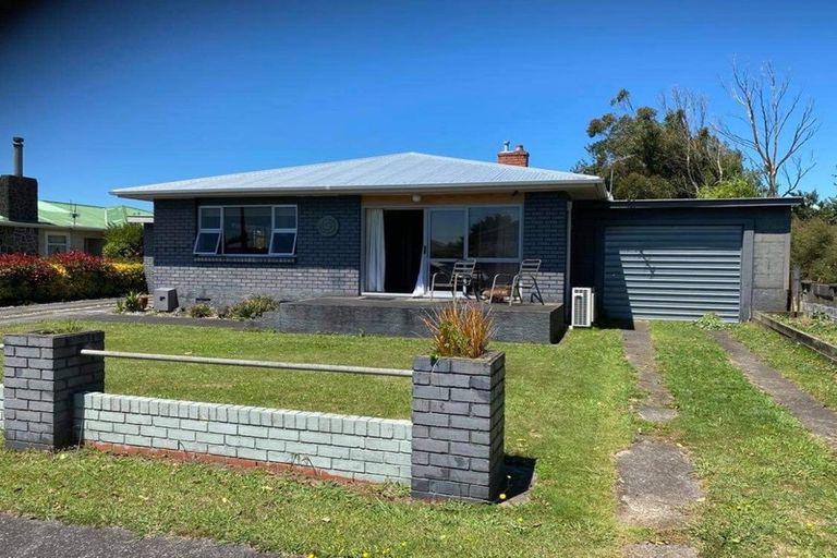 Photo of property in 25 George Street, Eltham, 4322