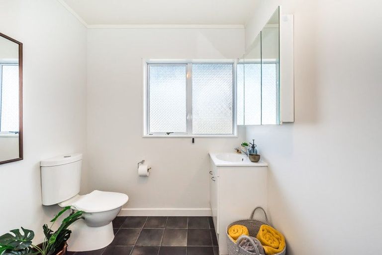 Photo of property in 4a Michael Road, Paraparaumu Beach, Paraparaumu, 5032